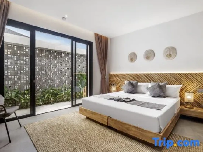 3 Bedrooms Double Villa