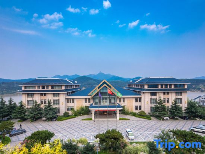 Dreamoon Blue Horizon Junhua Hotel