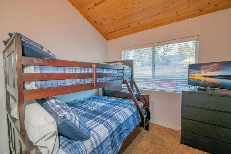 Brown Bear Lodge