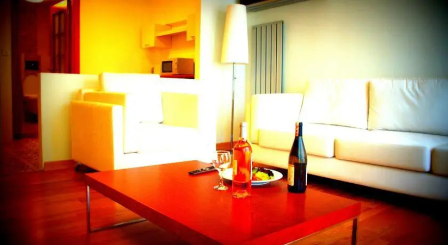 Casa Rosso Suite Hotel