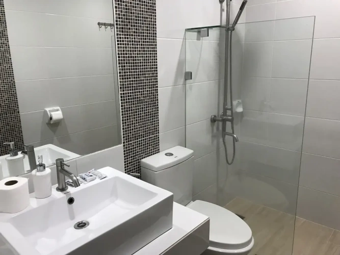 Executive room with pool view