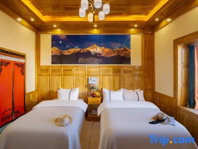 Standard Twin Family room