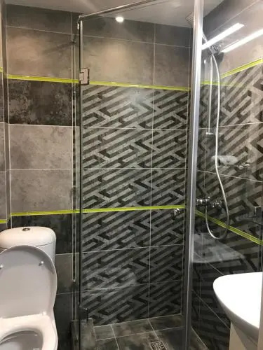 Mini-Hotel April