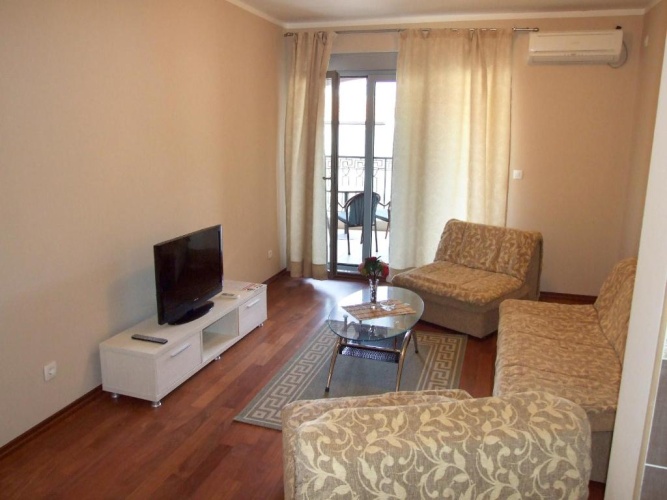 1 Bedroom Apartment with balcony