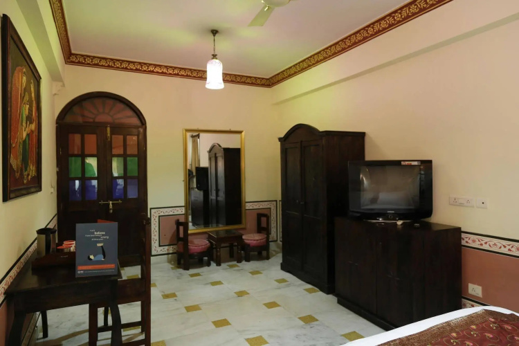 Hotel Rani Mahal