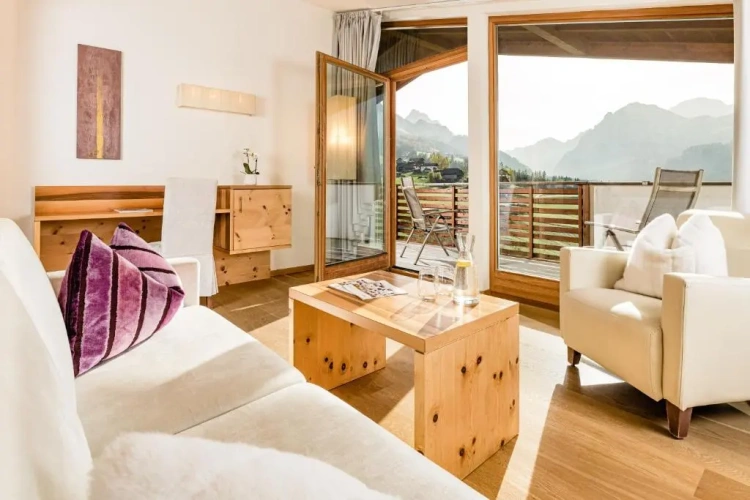 Suite with balcony and with view
