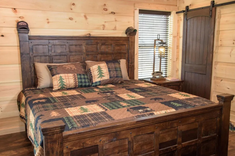 Copper Fox 3 Bedroom Cabin