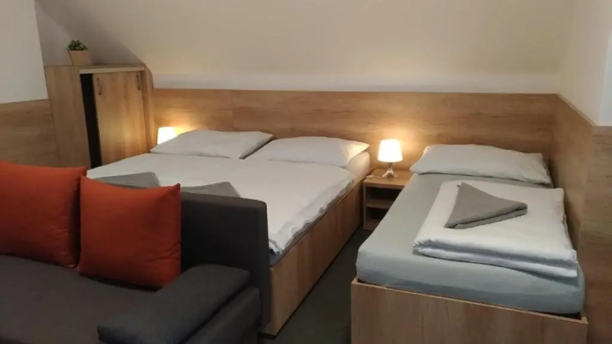 Standard Quadruple room