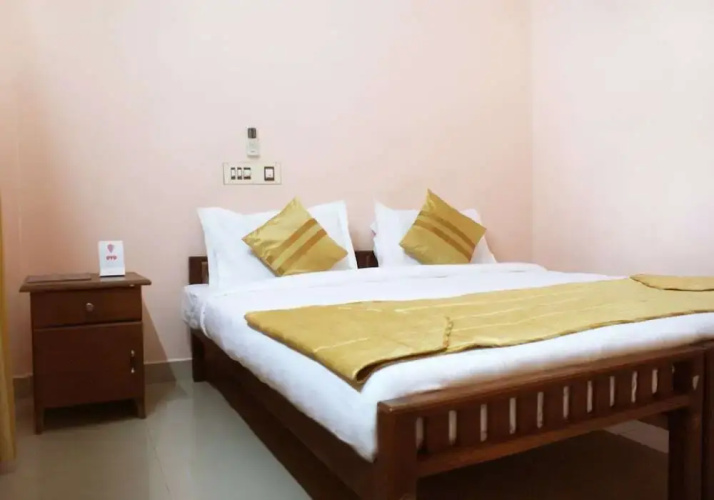 Thomson Regency by OYO Rooms