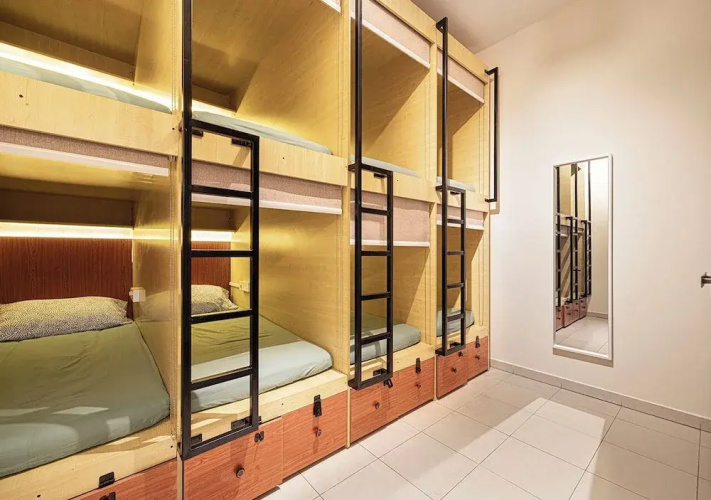 Next'House - Business Boulevard Hostel