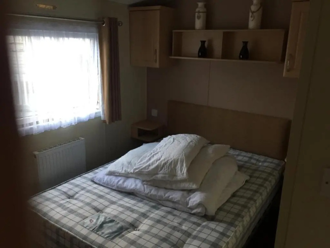 10 Berth 4 Bedroom Butlins Caravan