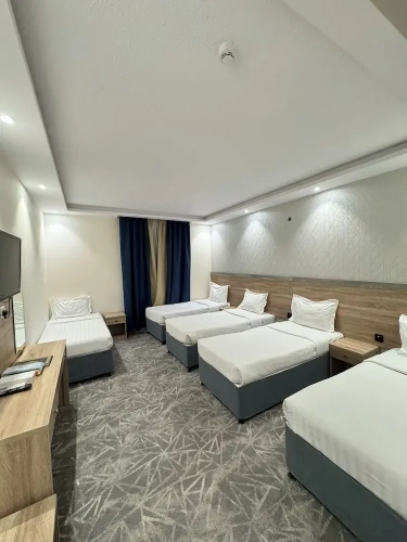 5 Bedrooms Standard room