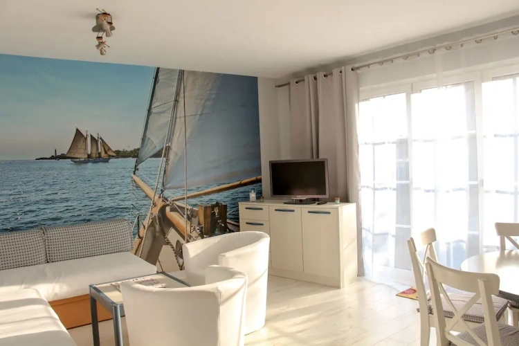 2 Bedrooms Cottage