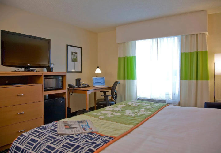 Fairfield Inn & Suites by Marriott Commerce