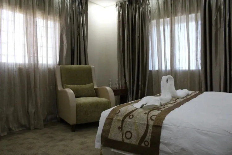 ETAB Hotels Suites