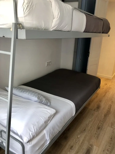 2 Bedrooms Apartment with sea view