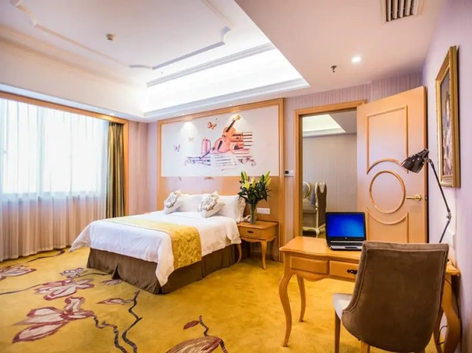 Deluxe Double Suite