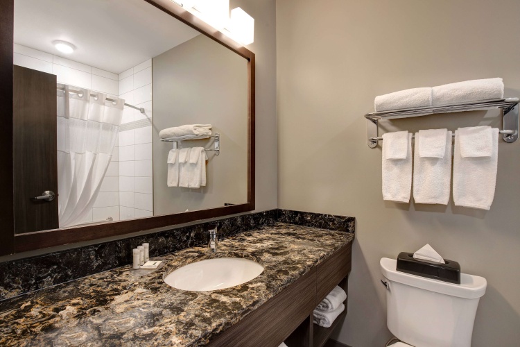 Days Inn & Suites By Wyndham Warman Legends Centre photo 11