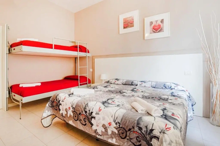 Standard Quadruple room