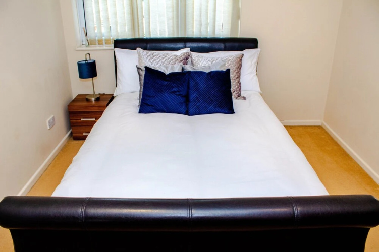 Reine Suites - Central Milton Keynes