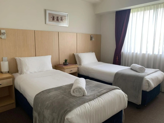 Airport Ascot Motel