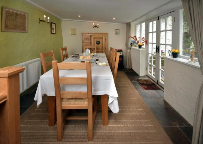 3 Bedrooms Cottage