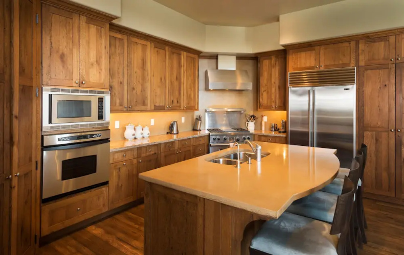 Horizon Pass Lodge