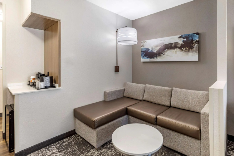 Comfort Suites Anderson-Clemson