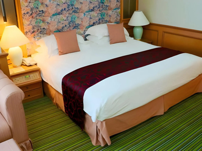 Grand Palace Hotel