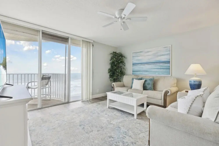 Ocean Walk 506