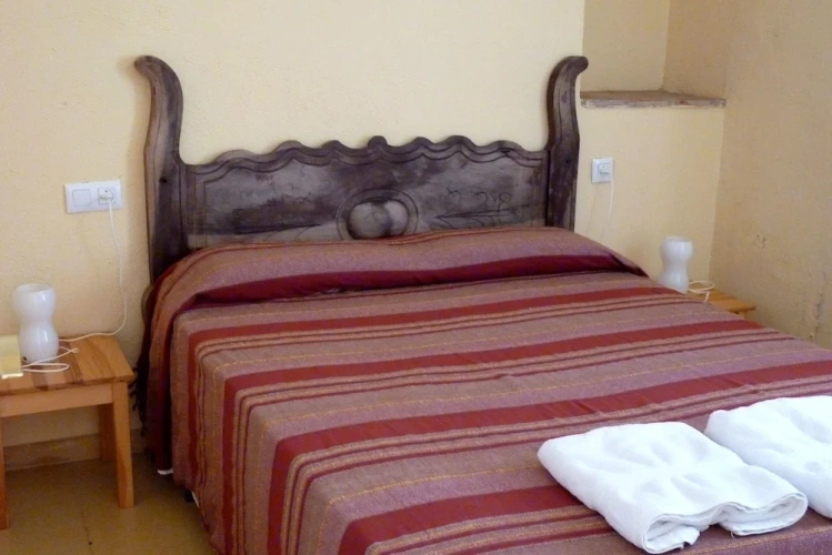 2 Bedrooms Cottage