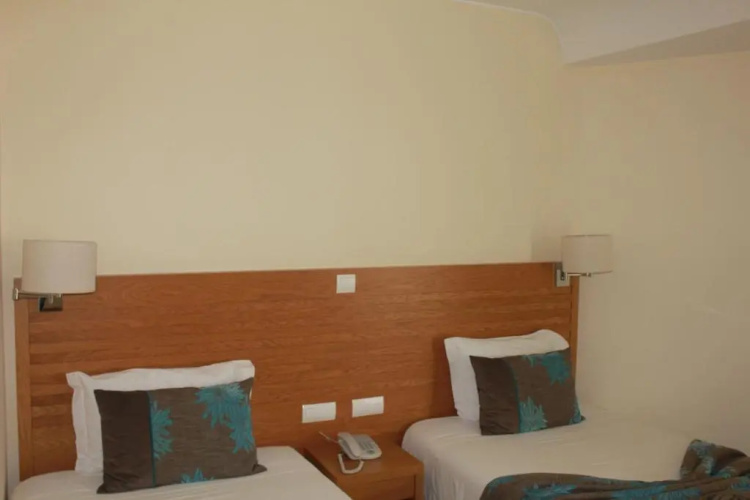 Hotel Caravelas