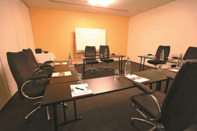 Ramada Encore Dandenong
