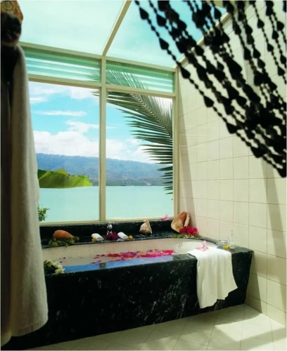 Suite with balcony