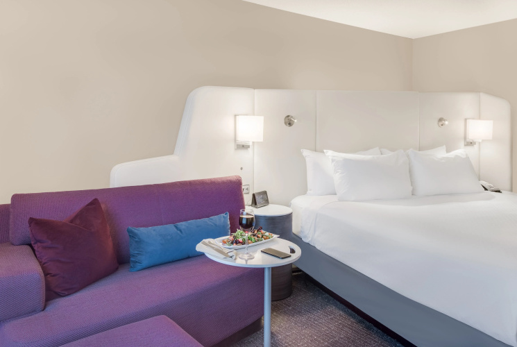 Crowne Plaza Cleveland At Playhouse Square photo 7