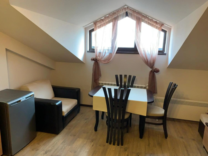 Apartments in Alexander complex