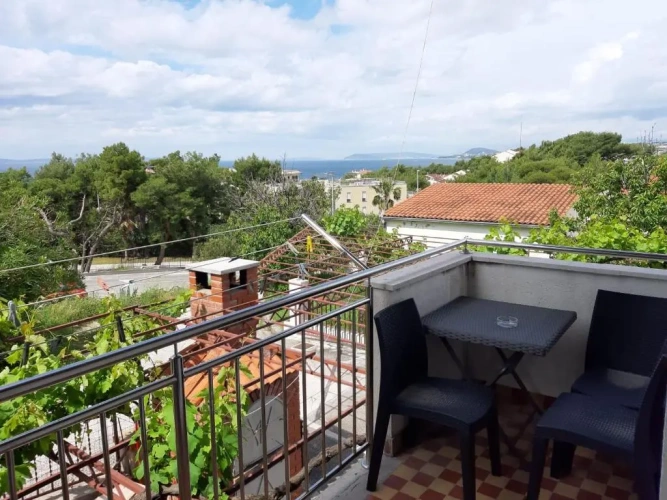 Studio with balcony and with view