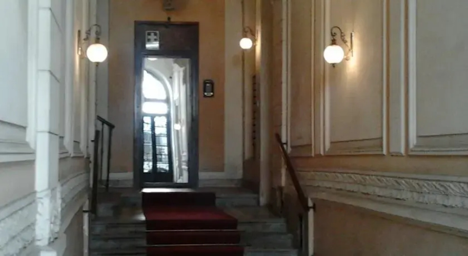 Bb Rooms