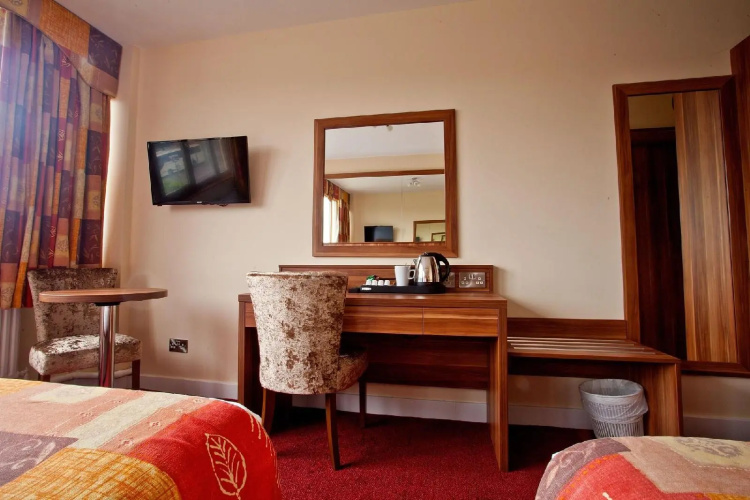 West County Hotel