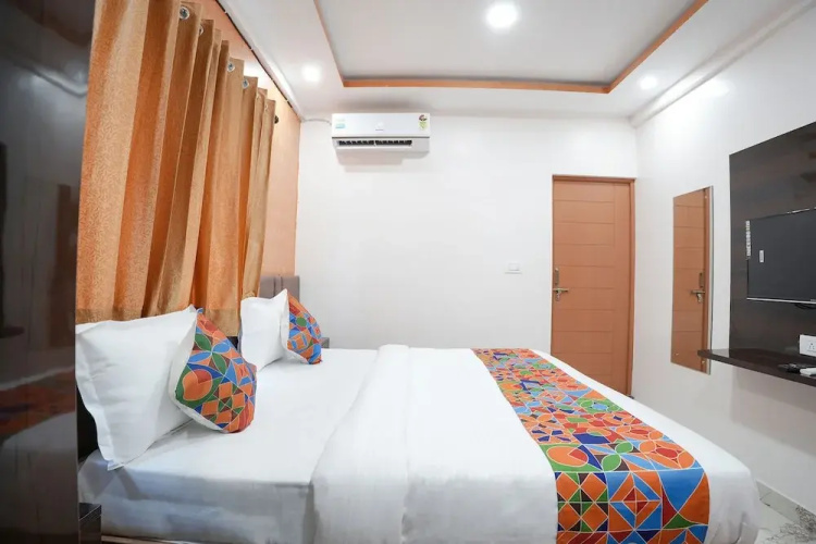 FabHotel A White Pearl Suites - Near Bangalore Airport