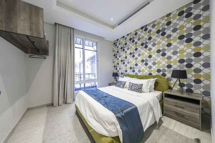 3 Bedrooms Apartment
