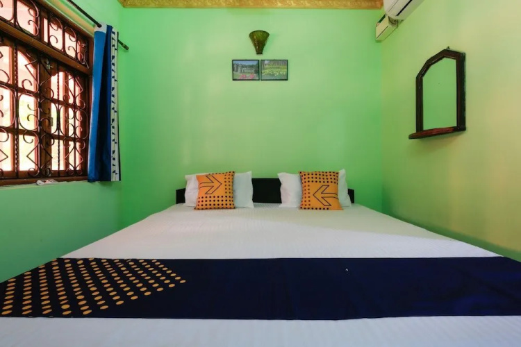 Spot ON 64796 Vailankanni Guest House