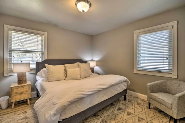 3 Bedrooms Cottage