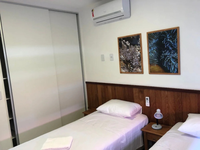Apartamento na região de Guarajuba