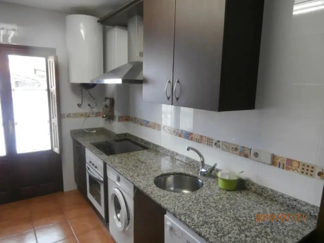 3 Bedrooms Apartment