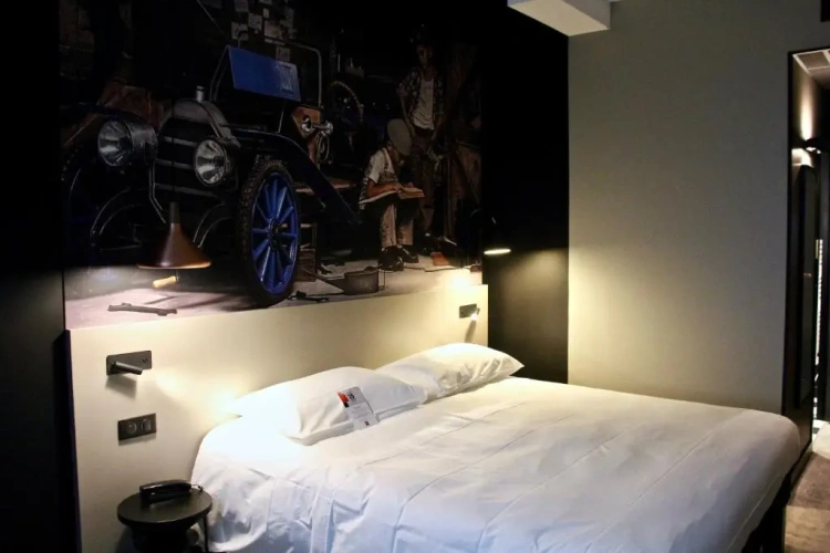 Standard Triple room