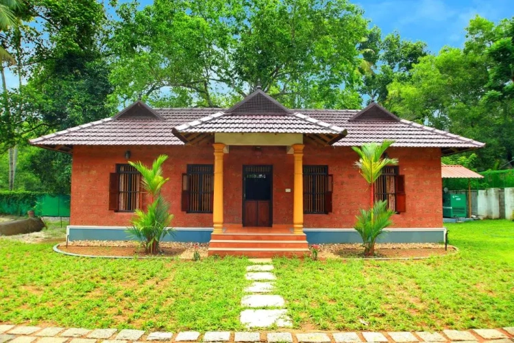 2 Bedrooms Villa