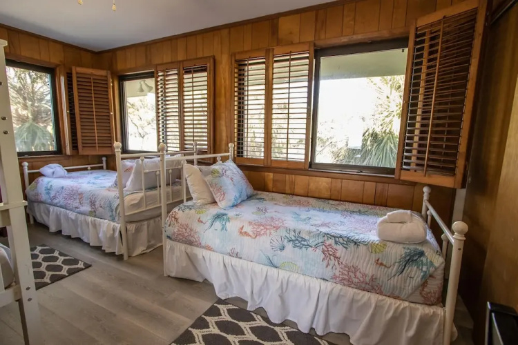 702 Tautog Road