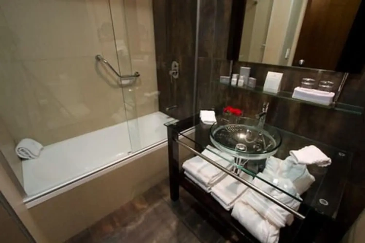 Suite with balcony