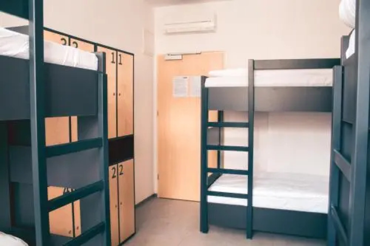 MS Sparrow Hostel